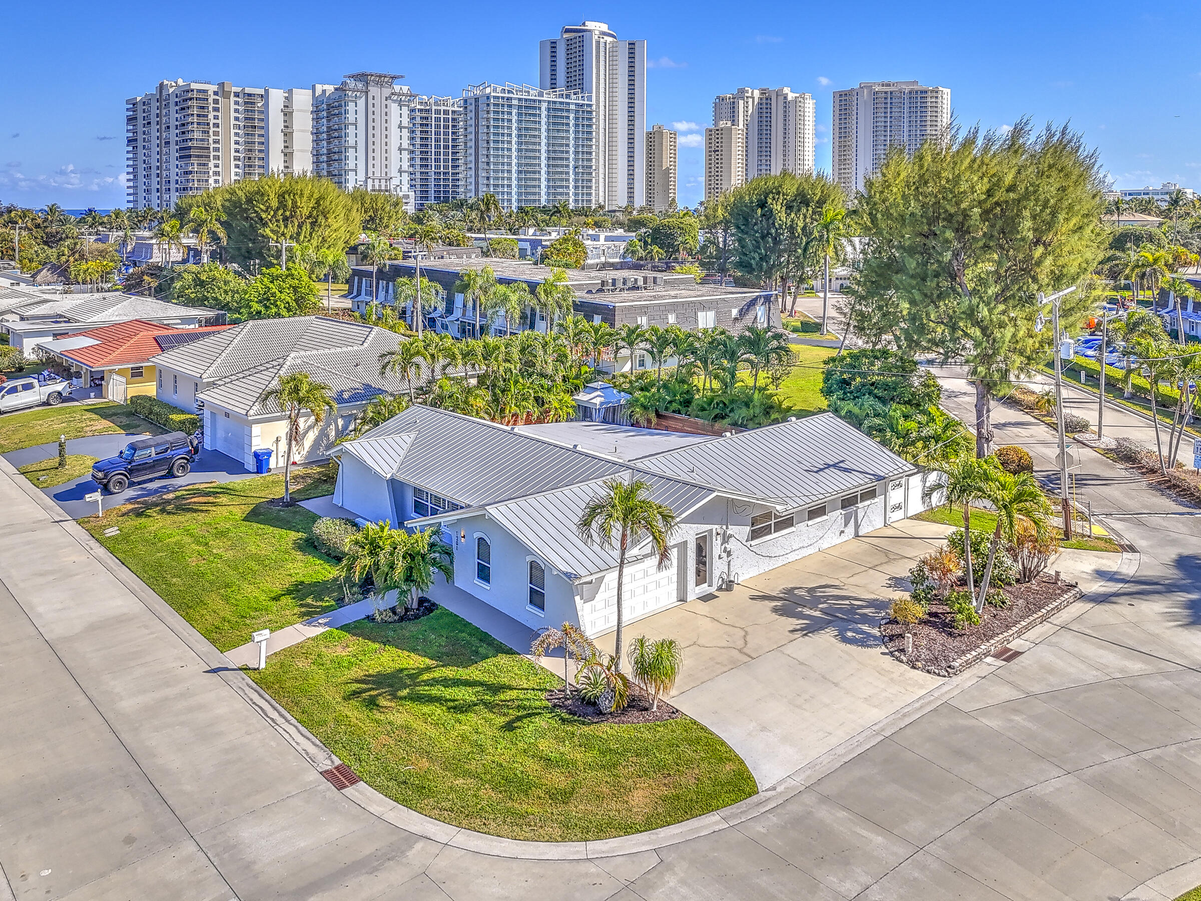 1201 Singer Drive Singer Island, FL 33404 - Photo 57 of 69 1201SingerDr-65