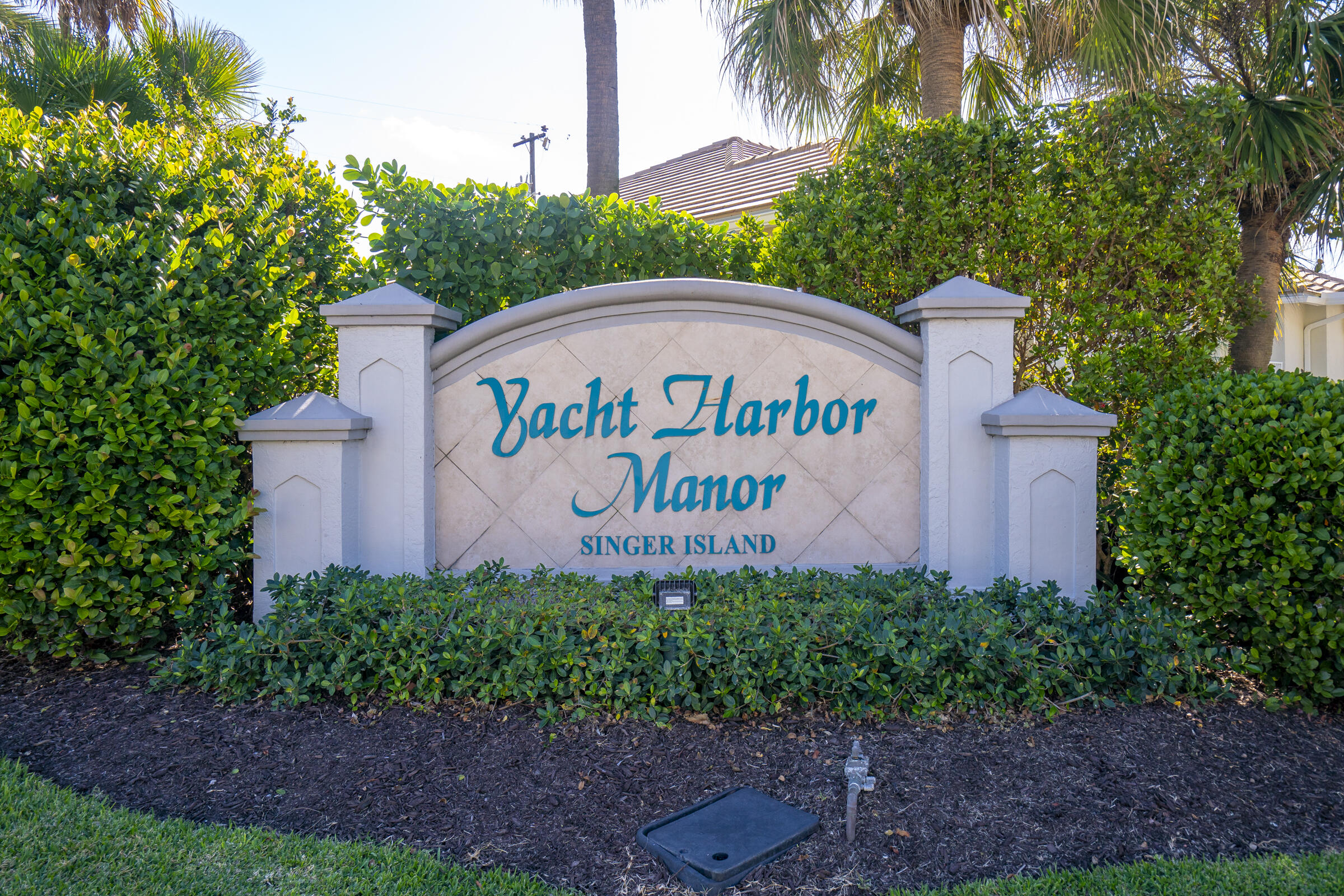 1201 Singer Drive Singer Island, FL 33404 - Photo 68 of 69 1201SingerDr-76