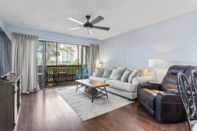 $299,900 | 410 Melrose Place, Unit 110, Myrtle Beach, SC 29572