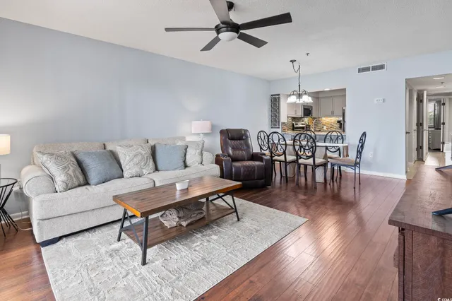 $299,900 | 410 Melrose Place, Unit 110, Myrtle Beach, SC 29572