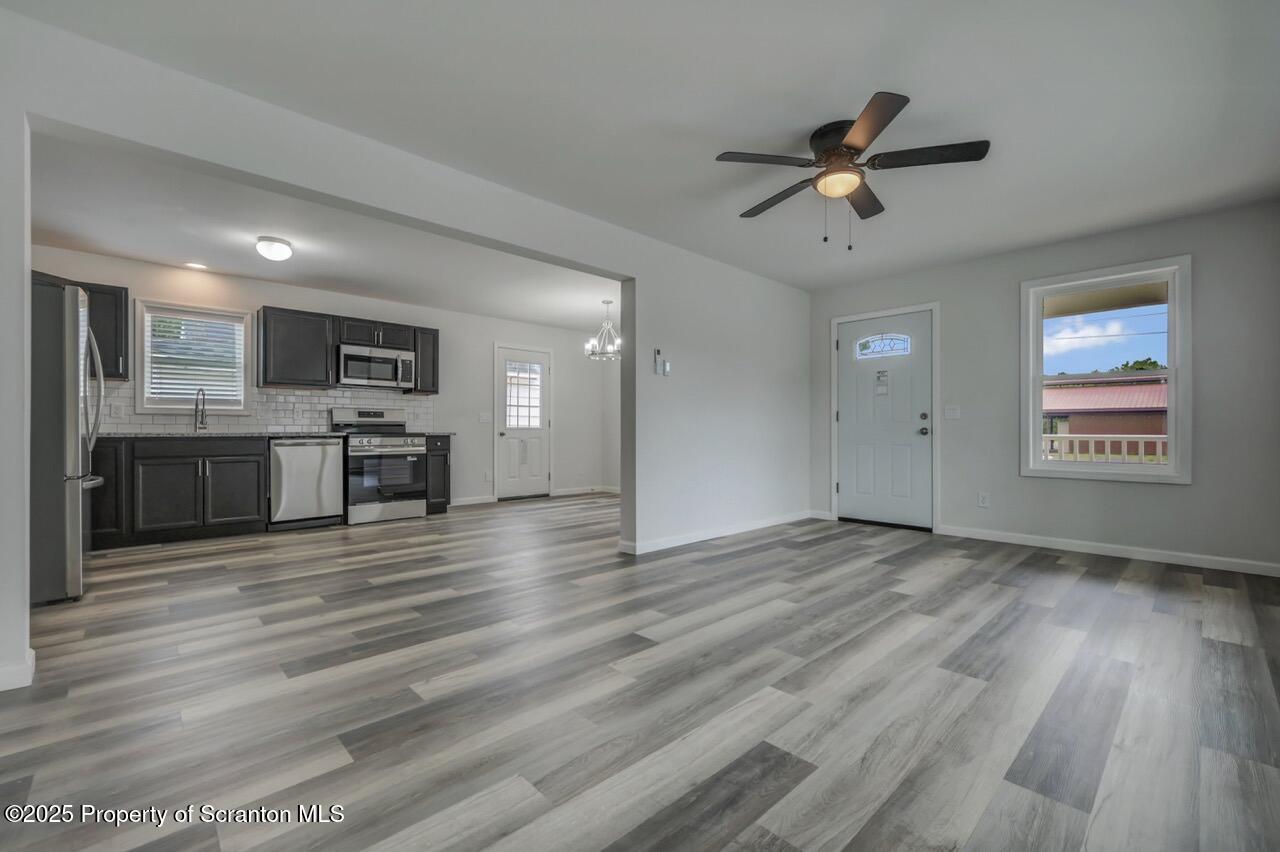 308 Hill Street Jessup, PA 18434 - Photo 6 of 32 Living Room