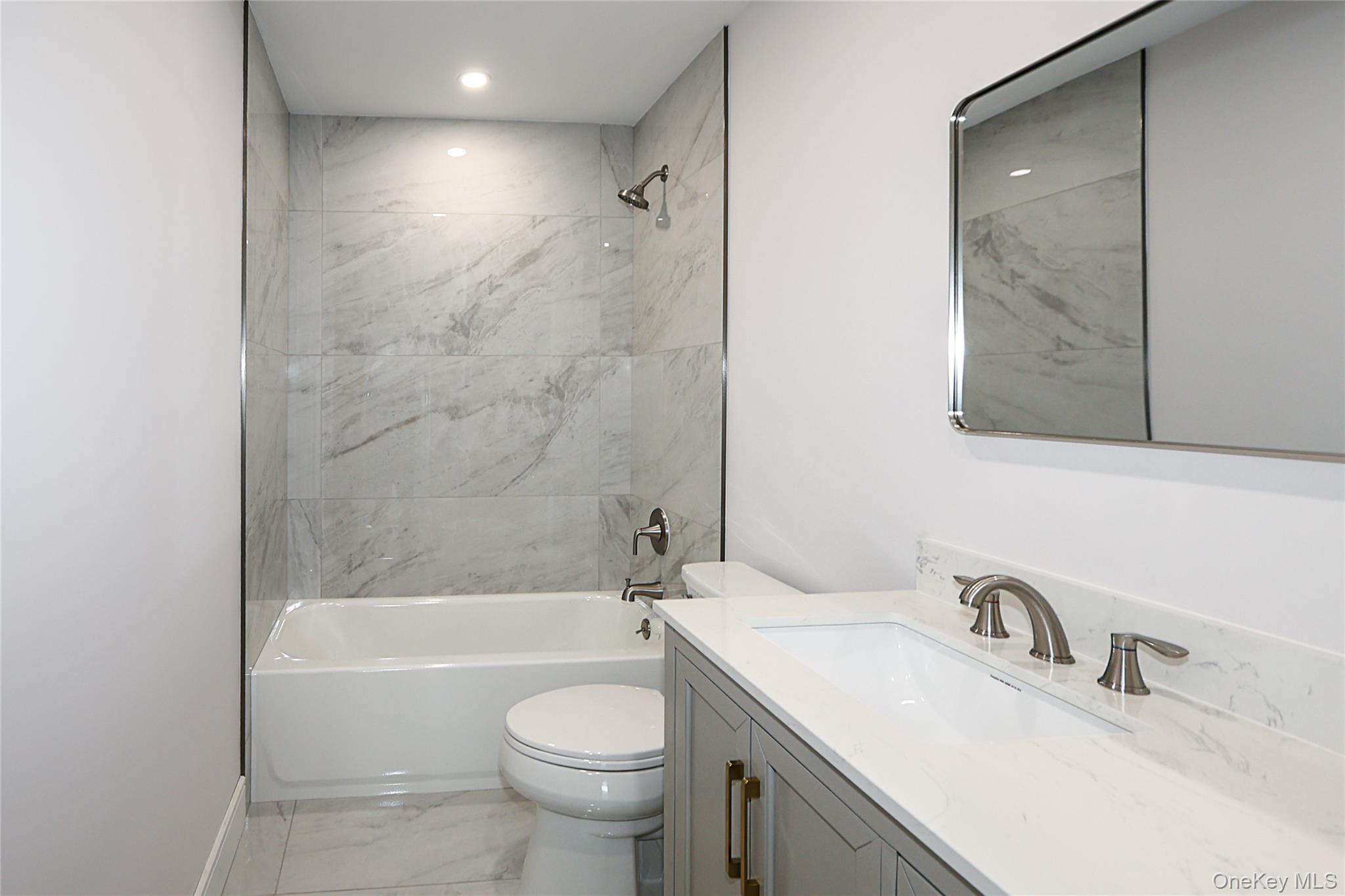 224 Hungry Harbor Road Valley Stream, NY 11581 - Photo 17 of 25