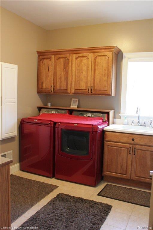 1541 Clark Road Lapeer, MI 48446 - Photo 21 of 21 clk lndry.jpg