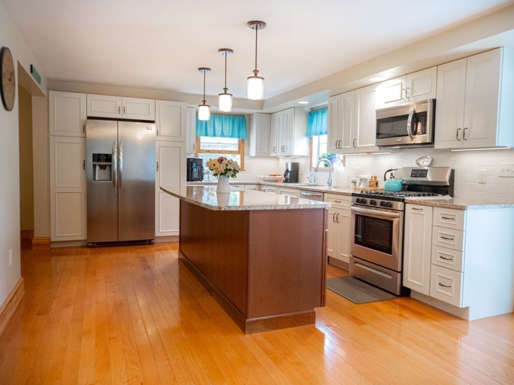 106 Concord Road Billerica, MA 01821 - Photo 2 of 29