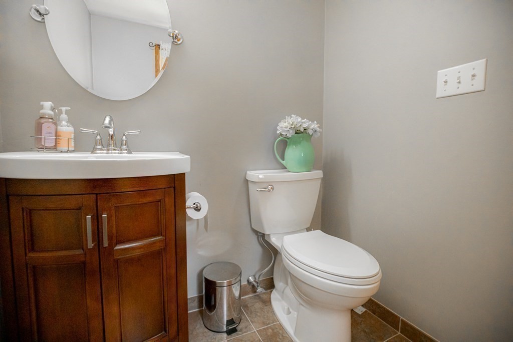 106 Concord Road Billerica, MA 01821 - Photo 7 of 29
