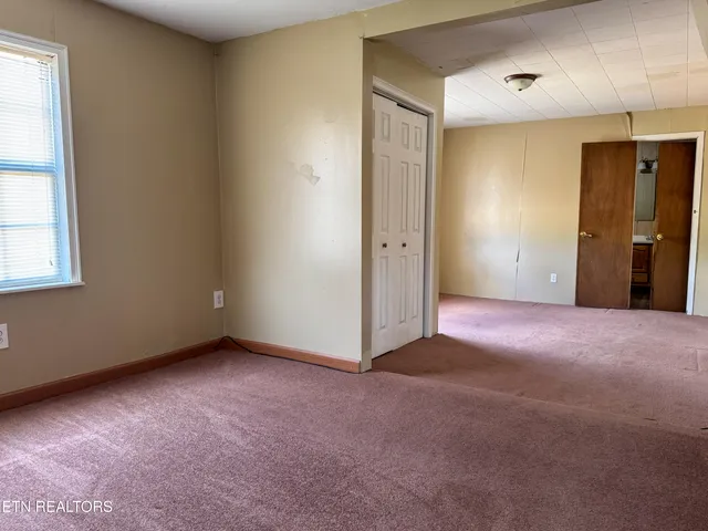 $218,000 | 942 West 3rd Avenue, Oneida, TN 37841