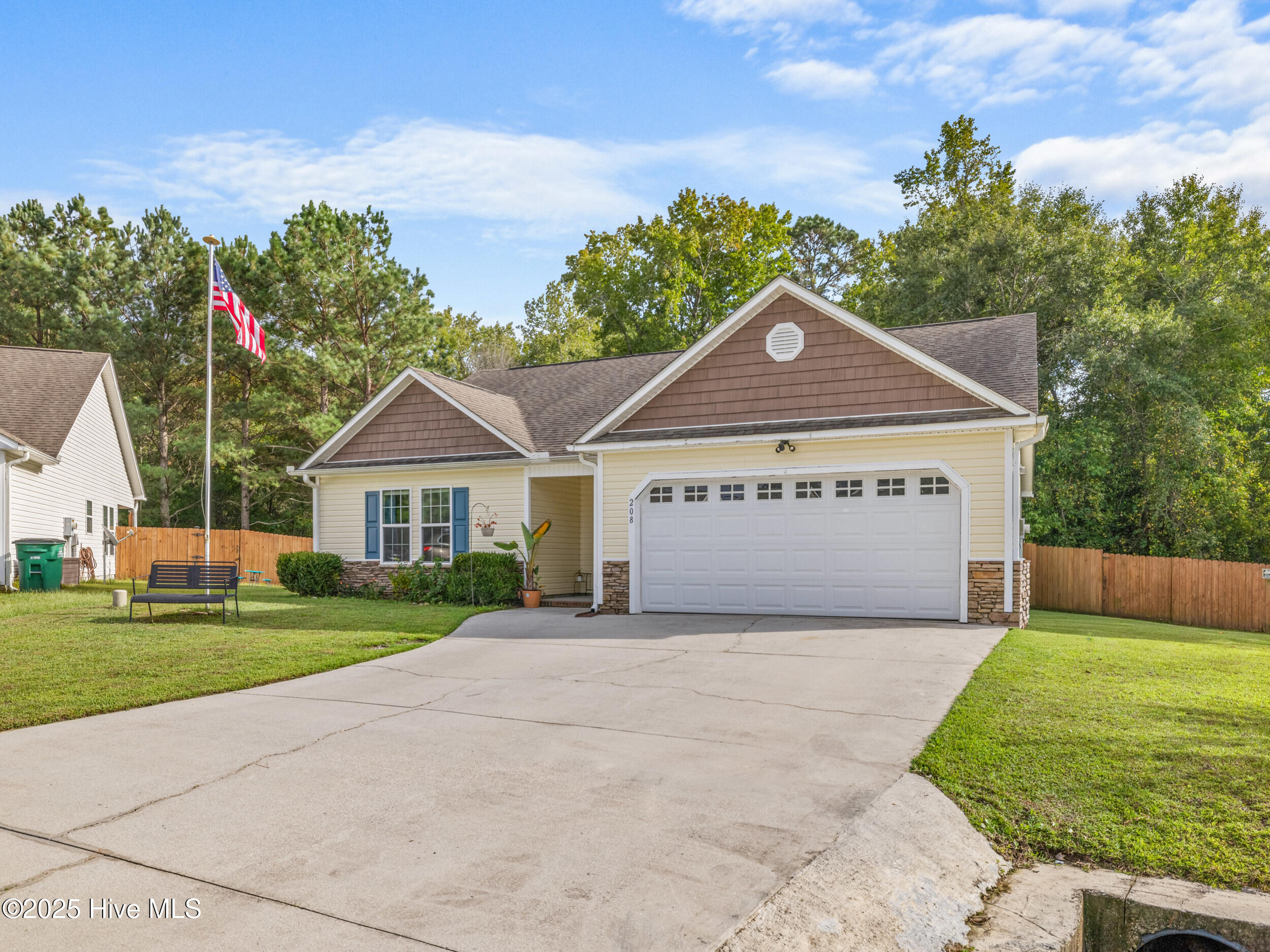 208 Demetrius Court Hubert, NC 28539 - Photo 3 of 55 025a6918