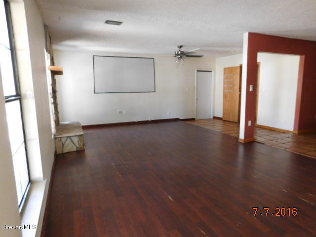 7005 Cairo Road Cocoa, FL 32927 - Photo 3 of 10 131