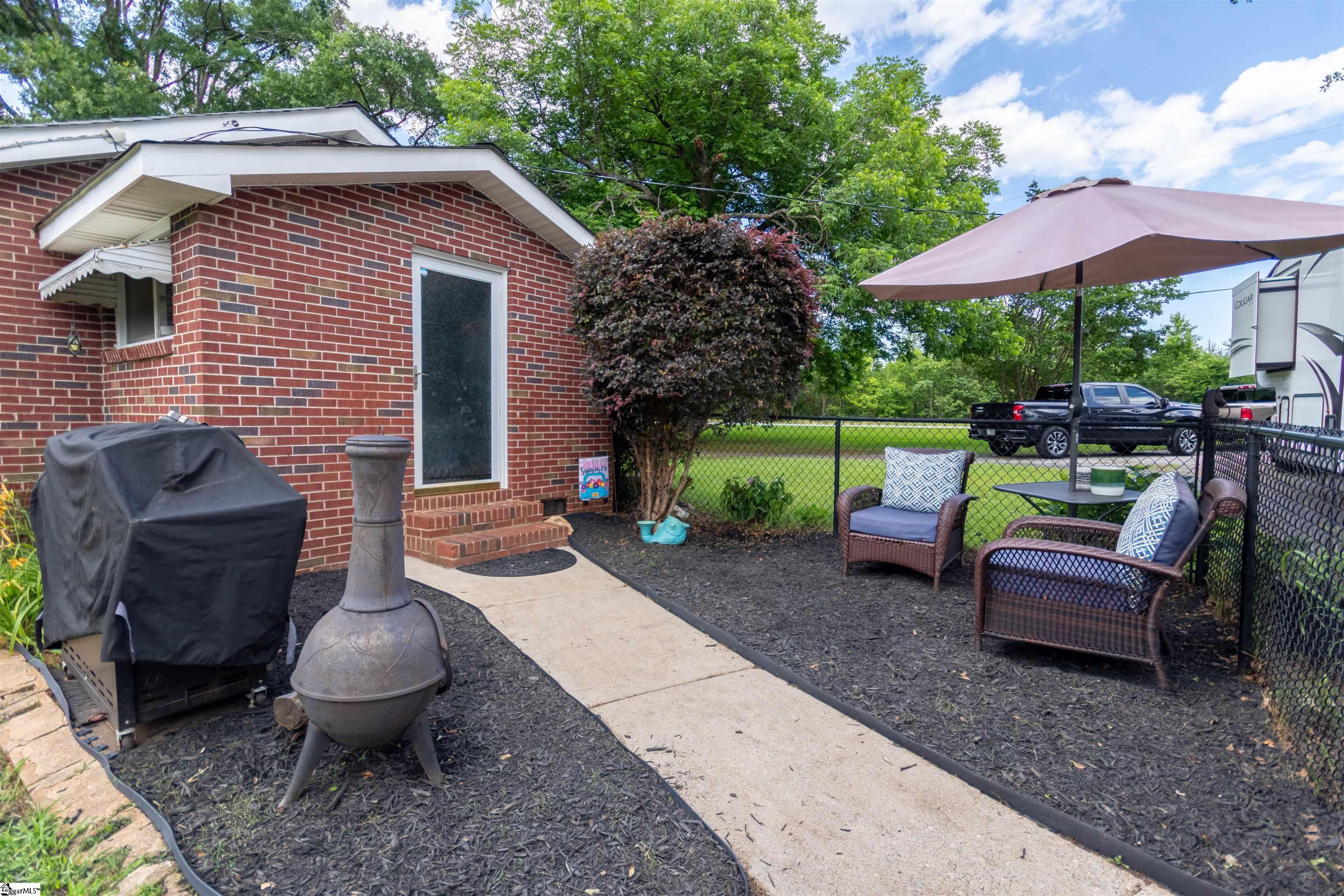 625 Nazareth Church Road Moore, SC 29369 - Photo 3 of 20 Gallery Image 3