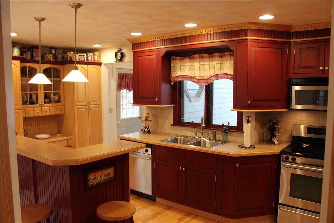 1454 Hill Farm Road Coventry, RI 02816 - Photo 17 of 40 KITCHEN