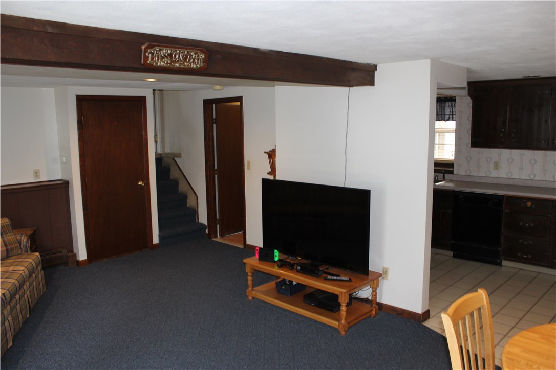 1454 Hill Farm Road Coventry, RI 02816 - Photo 31 of 40 DEN