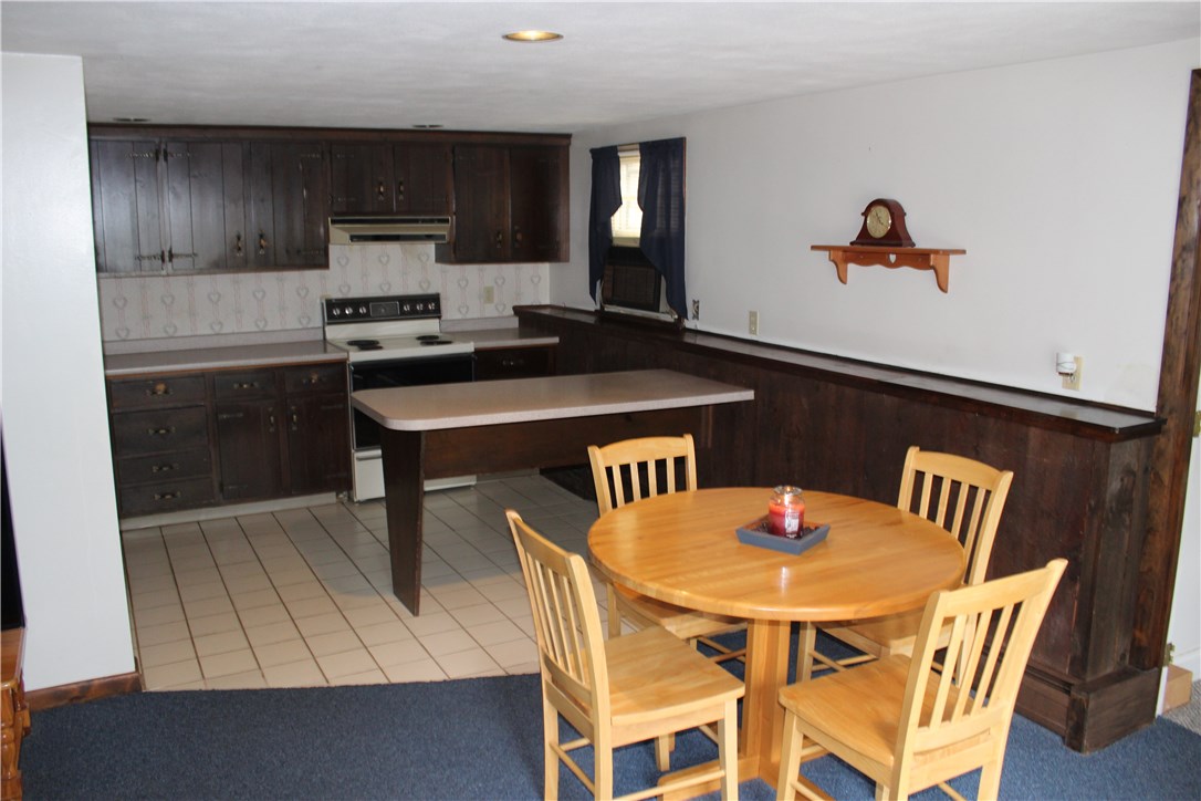 1454 Hill Farm Road Coventry, RI 02816 - Photo 34 of 40 EAT-IN KITCHEN