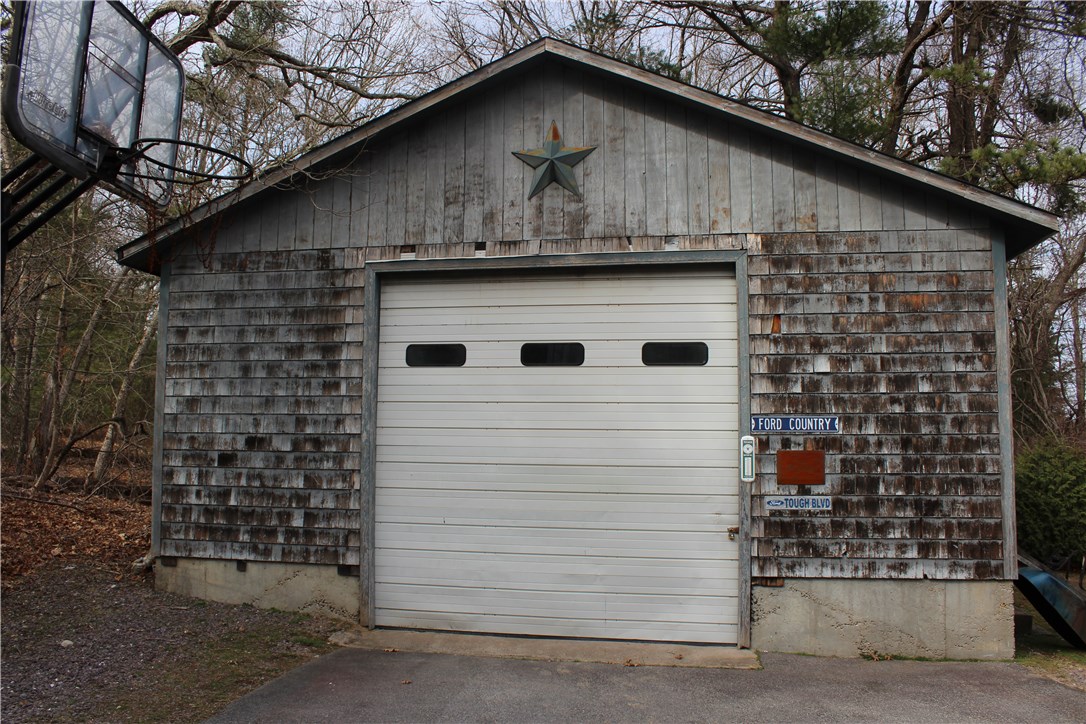 1454 Hill Farm Road Coventry, RI 02816 - Photo 8 of 40 GARAGE