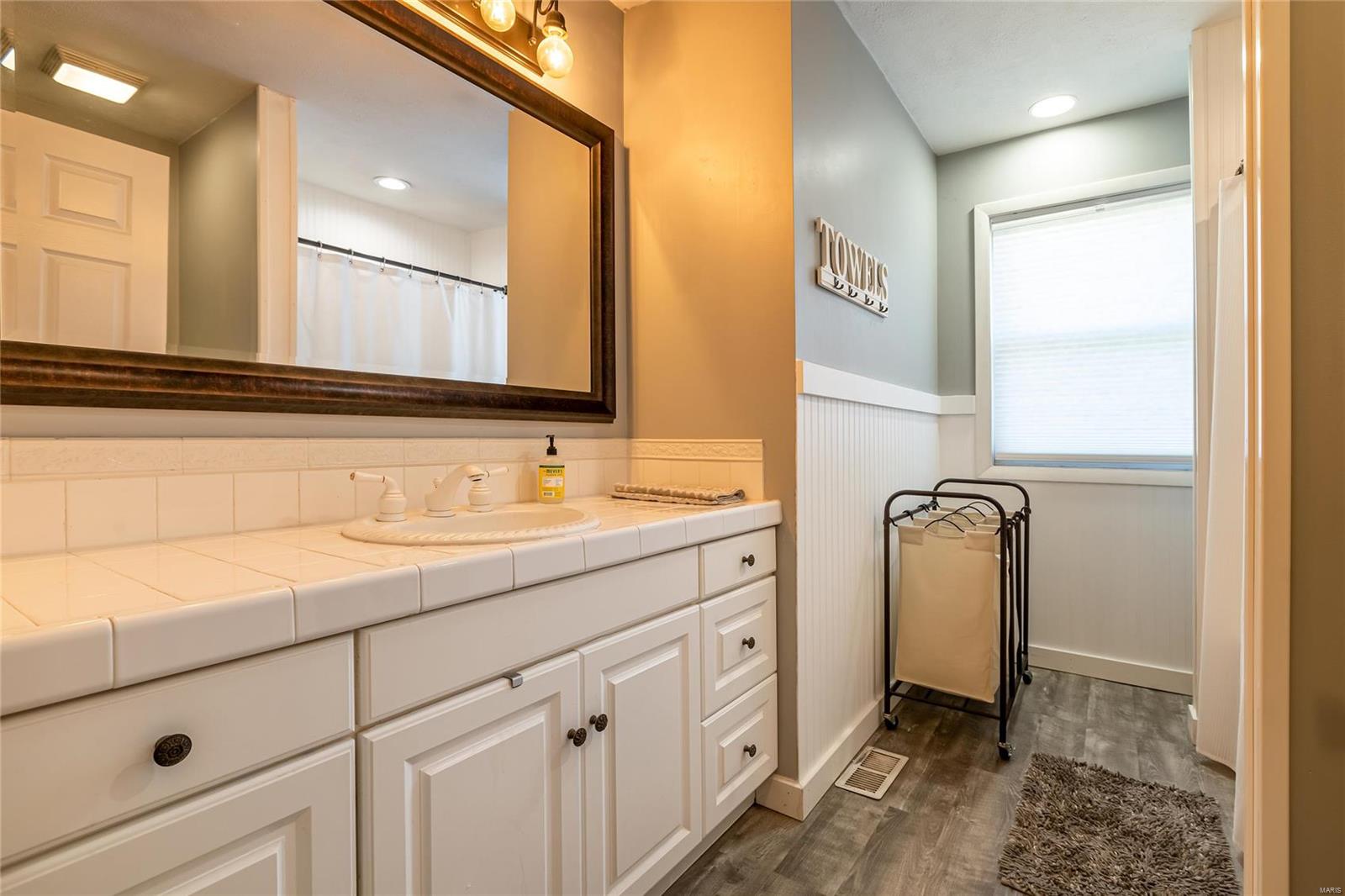 203 Prairie Road Carterville, IL 62918 - Photo 21 of 35 Gallery Image 21