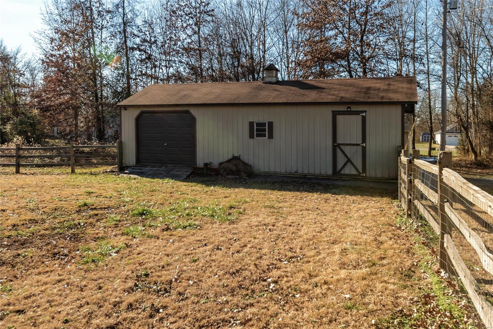 203 Prairie Road Carterville, IL 62918 - Photo 30 of 35 Gallery Image 30