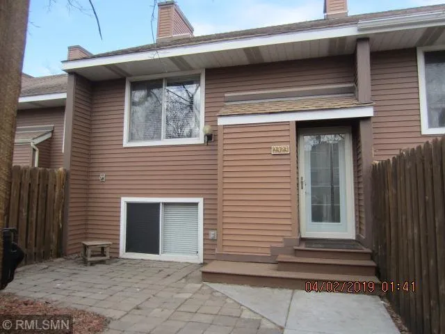 $1,950 | 2323 West Territorial Road, St. Paul, MN 55114