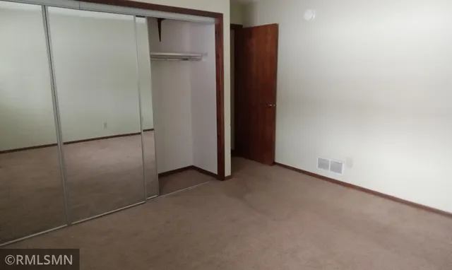 $1,950 | 2323 West Territorial Road, St. Paul, MN 55114