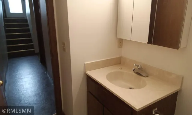 $1,950 | 2323 West Territorial Road, St. Paul, MN 55114