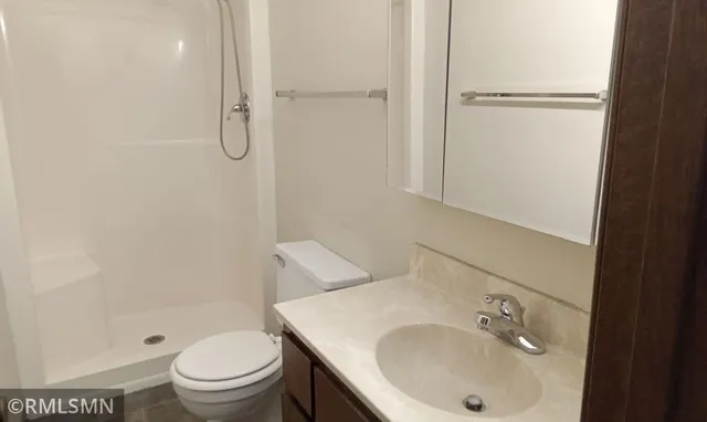 $1,950 | 2323 West Territorial Road, St. Paul, MN 55114