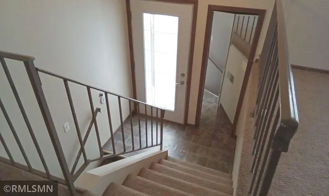 $1,950 | 2323 West Territorial Road, St. Paul, MN 55114