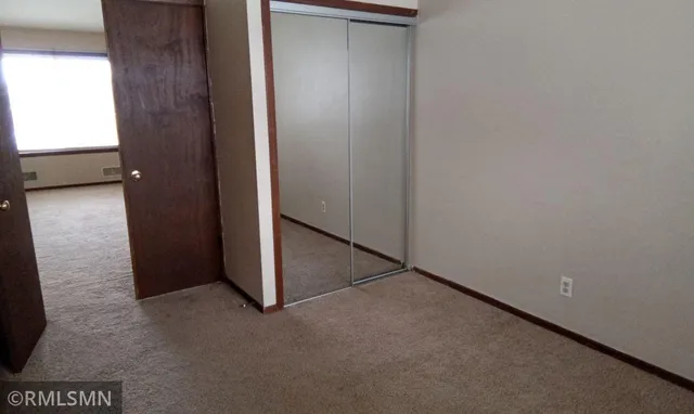 $1,950 | 2323 West Territorial Road, St. Paul, MN 55114