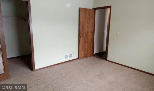 $1,950 | 2323 West Territorial Road, St. Paul, MN 55114