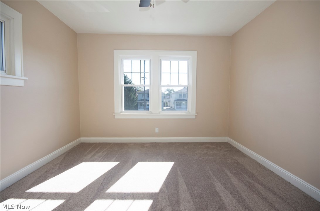 6502 Snow Road Parma, OH 44129 - Photo 15 of 28