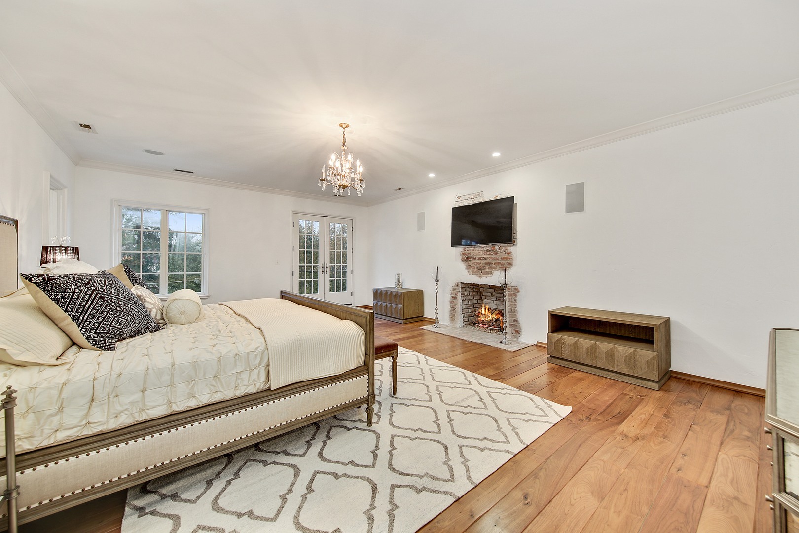 210 North Bruner Street Hinsdale, IL 60521 - Photo 16 of 40