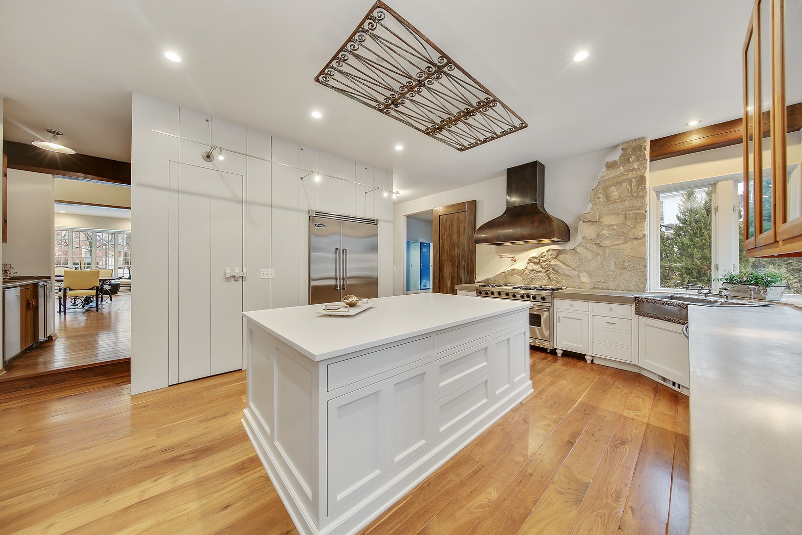 210 North Bruner Street Hinsdale, IL 60521 - Photo 6 of 40