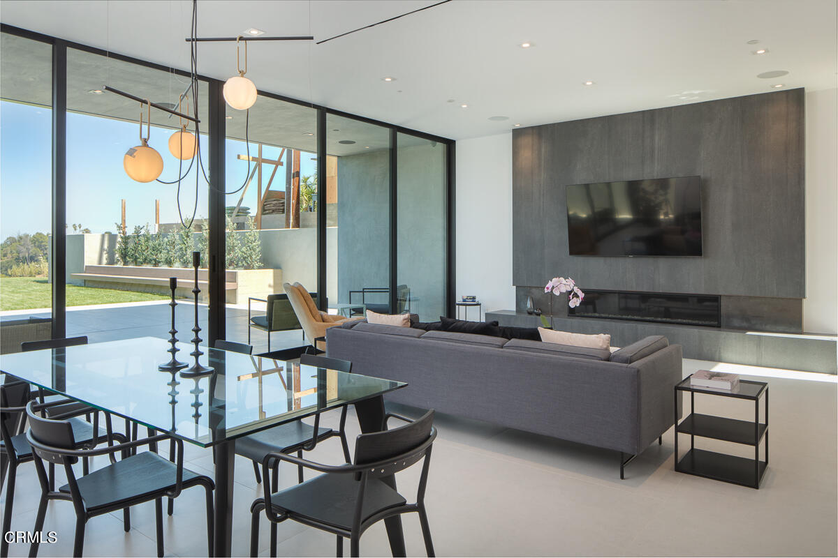 1746 Hanscom Drive South Pasadena, CA 91030 - Photo 19 of 58 a living room with furniture and a flat screen tv