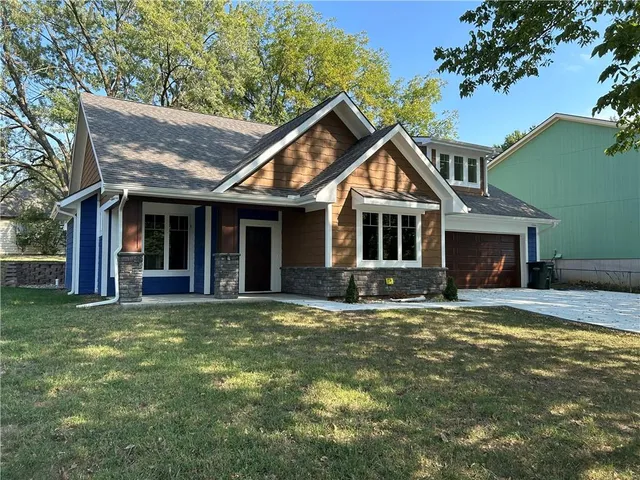 $439,000 | 920 North 14th Street, Leavenworth, KS 66048