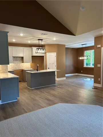 $439,000 | 920 North 14th Street, Leavenworth, KS 66048