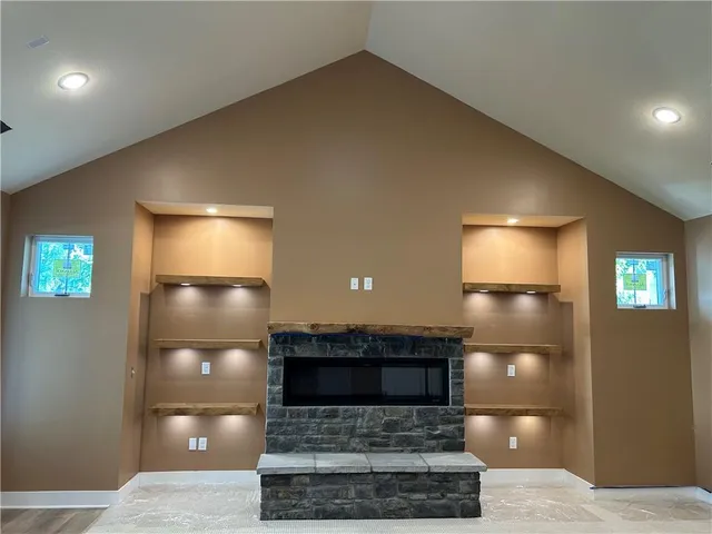 $439,000 | 920 North 14th Street, Leavenworth, KS 66048