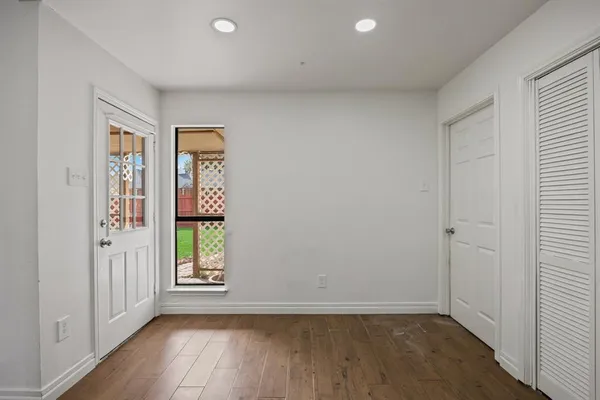 $2,350 | 7214 Aberdeen Drive, Rowlett, TX 75089