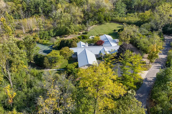 $2,900,000 | 1551 Mill Trail, Highland Park, IL 60035