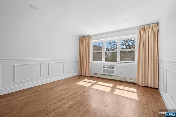 $299,000 | 25 Jefferson Street, Unit 4E, Hackensack, NJ 07601
