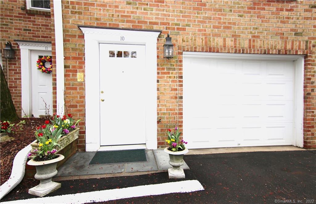 3 Valley View Road, Unit 10 Norwalk, CT 06851 - Photo 1 of 1 Welcome to 3 Valley View Road Unit #10