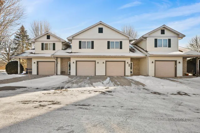 $325,000 | 638 Enterprise Drive, Verona, WI 53593