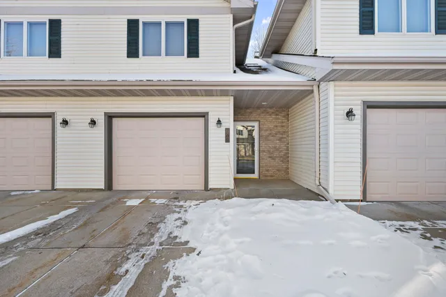 $325,000 | 638 Enterprise Drive, Verona, WI 53593