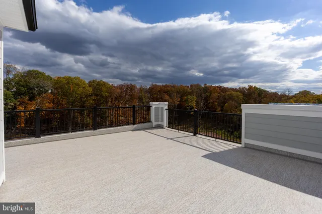 $699,990 | 45205 Drowes Terrace, Sterling, VA 20166