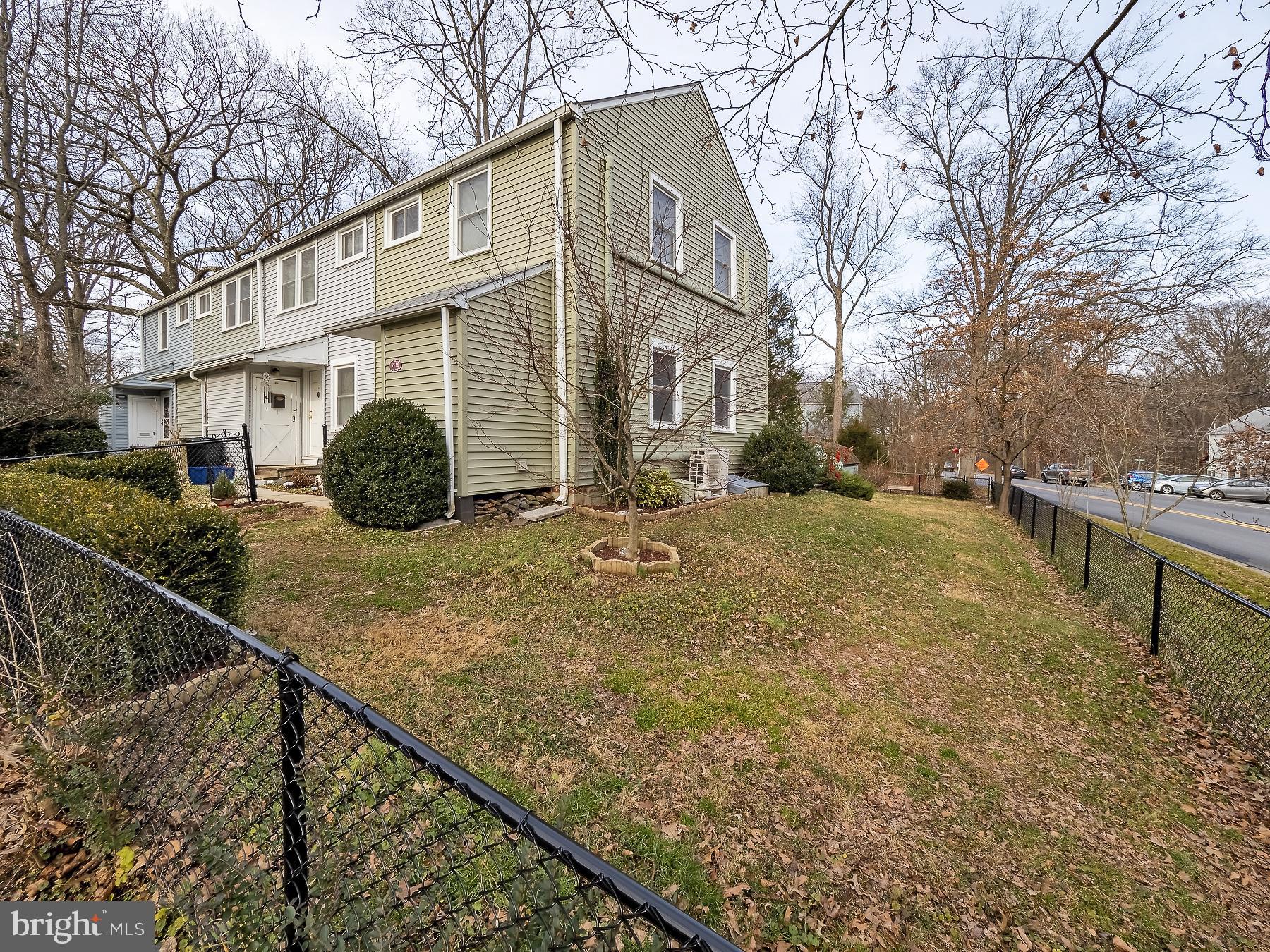 55 Ridge Road, Unit M Greenbelt, MD 20770 - Photo 4 of 32 Fully fenced yard for safe outside fun!