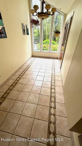 $1,149,000 | 68 Tall Oaks Drive, Kingston, NY 12401