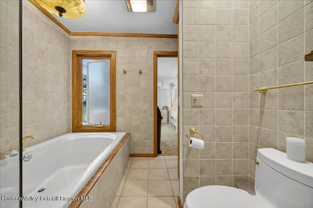 $1,149,000 | 68 Tall Oaks Drive, Kingston, NY 12401