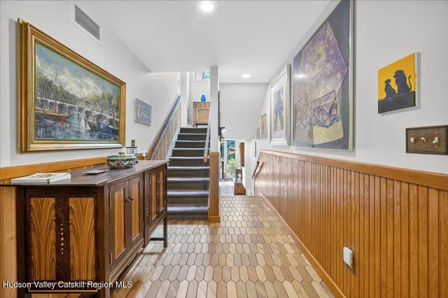 $1,149,000 | 68 Tall Oaks Drive, Kingston, NY 12401