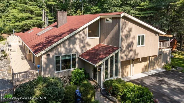 $1,149,000 | 68 Tall Oaks Drive, Kingston, NY 12401