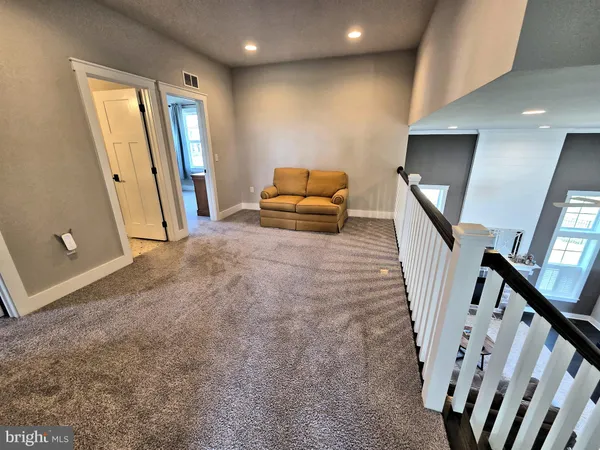$835,000 | 1071 Valley Crossing Drive, Lititz, PA 17543