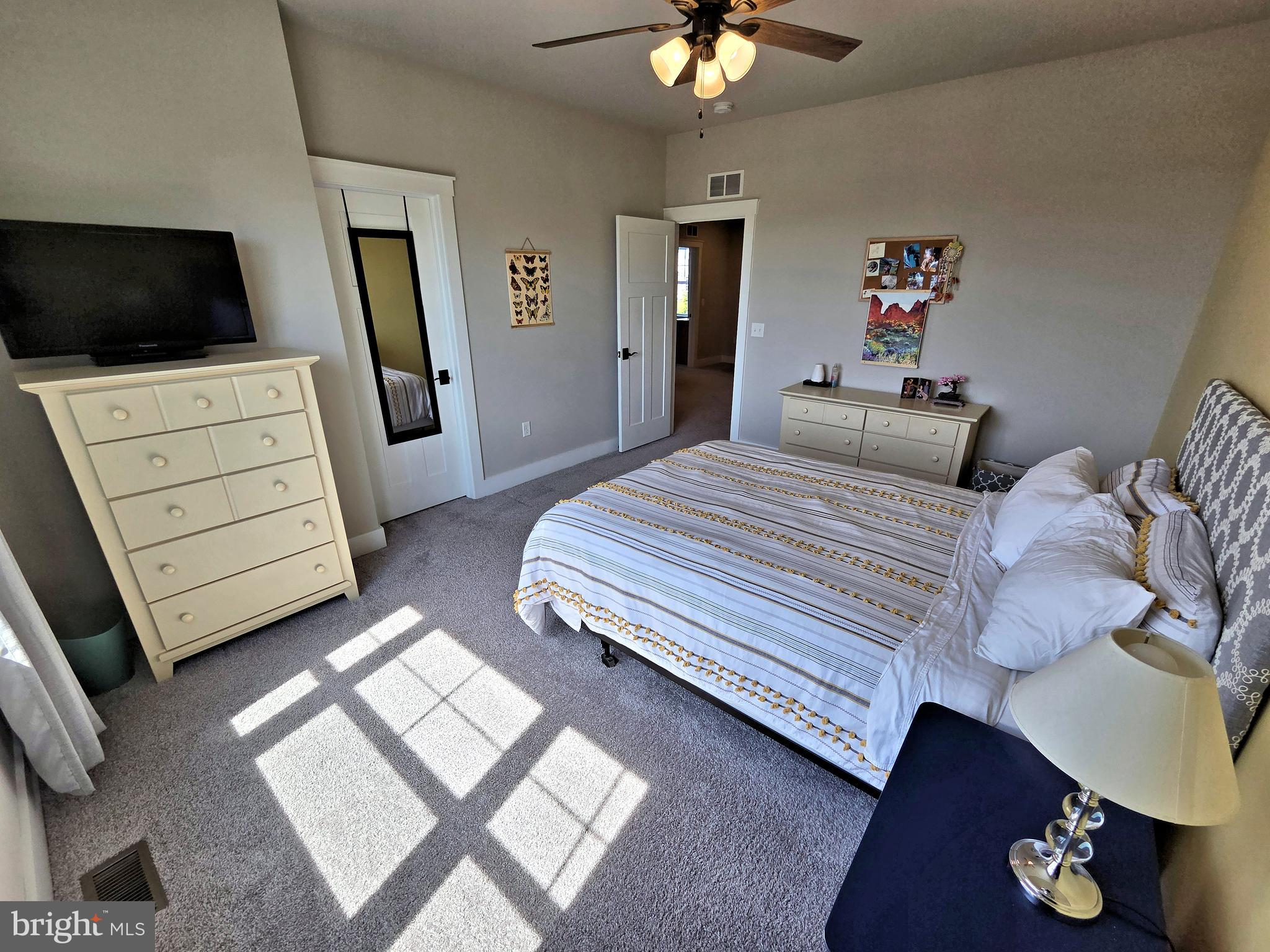 1071 Valley Crossing Drive Lititz, PA 17543 - Photo 15 of 61