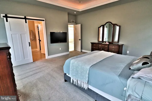 $835,000 | 1071 Valley Crossing Drive, Lititz, PA 17543