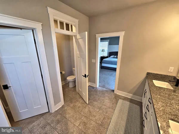 $835,000 | 1071 Valley Crossing Drive, Lititz, PA 17543