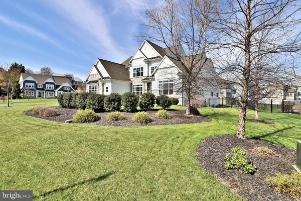 $835,000 | 1071 Valley Crossing Drive, Lititz, PA 17543
